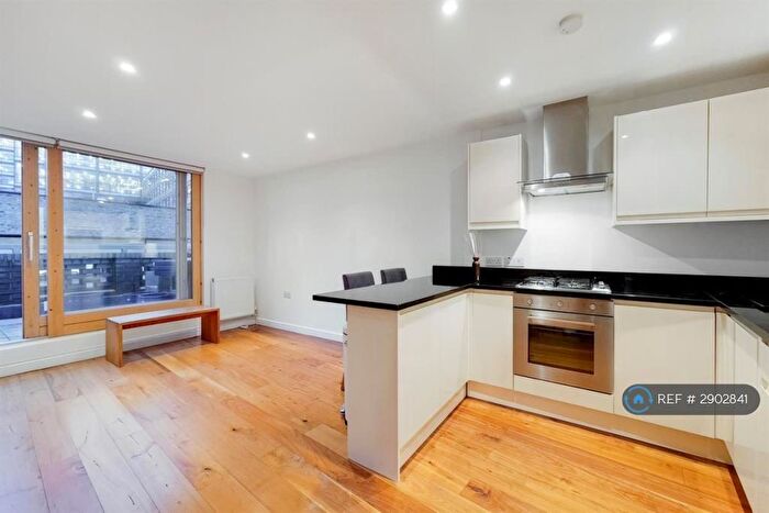 2 Bedroom Flat To Rent In Peerless St, London, EC1V