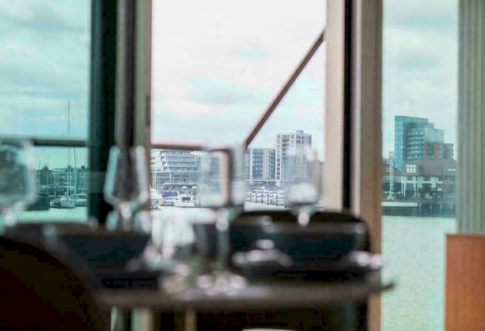 2 Bedroom Apartment To Rent In Vantage Tower, Centenary Plaza, SO19