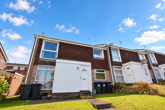 2 Bedroom Apartment For Sale In Lindisfarne Road, Newton Hall, Durham, DH1