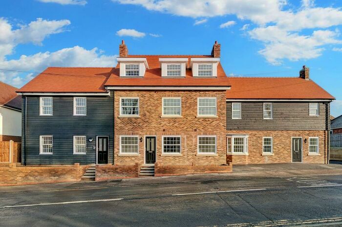 1 Bedroom Apartment To Rent In North Street, Rochford, SS4