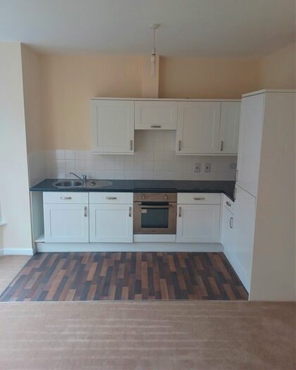 1 Bedroom Flat To Rent In Seaside Road, Eastbourne, BN21