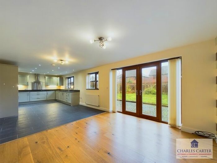 4 Bedroom Detached House To Rent In Bell Lane, Broadheath, Worcester, WR2