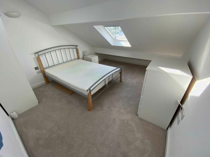 2 Bedroom Flat To Rent In Station Road, Cheadle Hulme, SK8