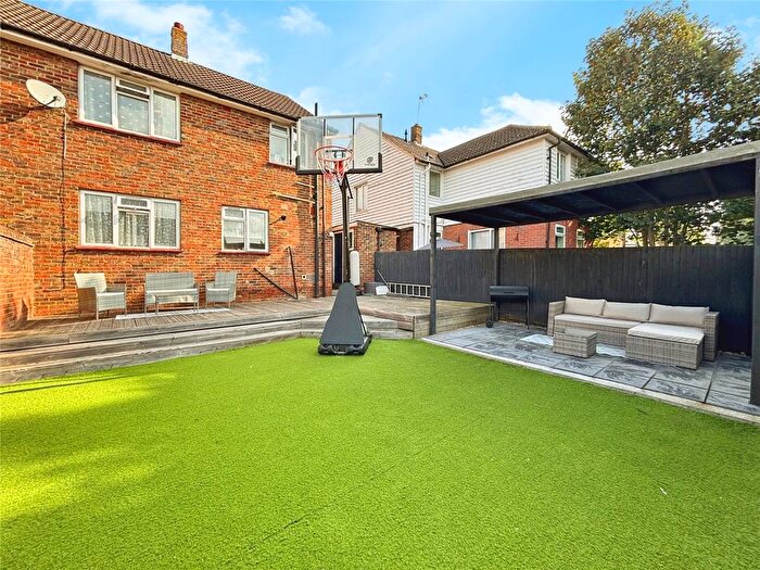 3 Bedroom Semi-Detached House For Sale In Devon Road, Canterbury, Kent, CT1
