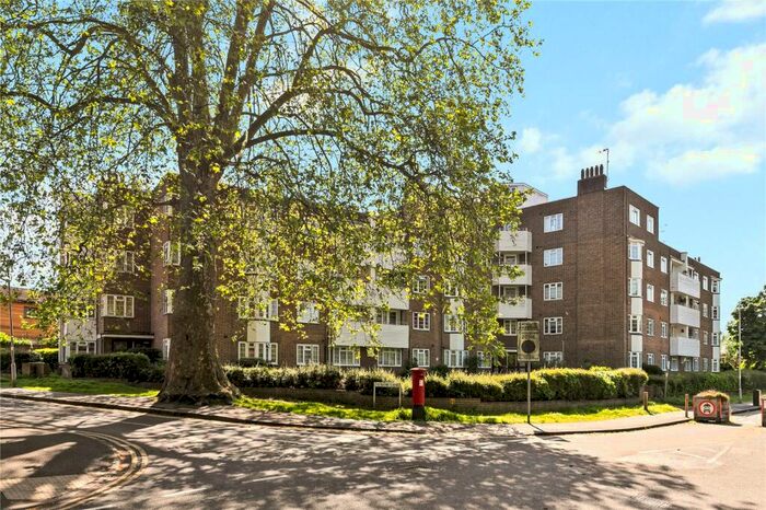 1 Bedroom Apartment To Rent In Lower Ham Road, Kingston Upon Thames, KT2