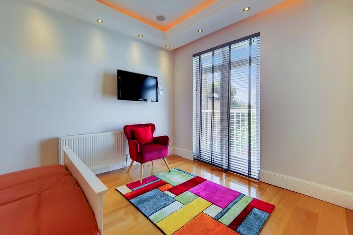 5 Bedroom Property To Rent In Fulham Palace Road, Fulham, London, SW6