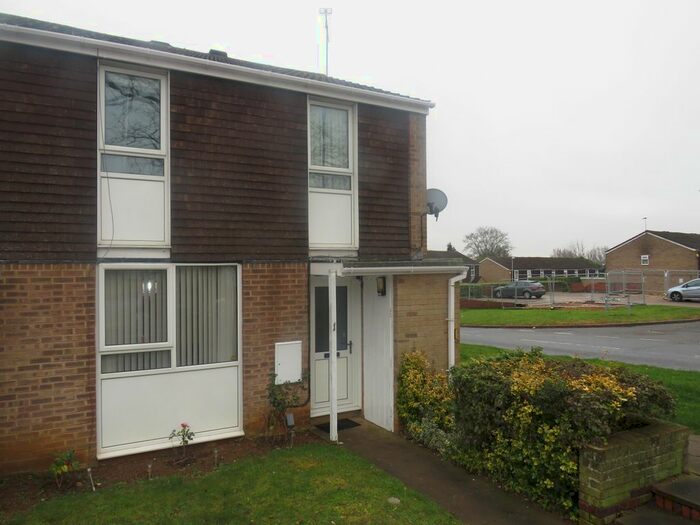 3 Bedroom End Of Terrace House To Rent In Preston Court, Abington, Northampton NN3