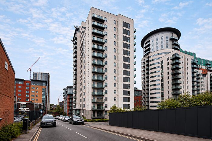2 Bedroom Flat For Sale In Britton House, Manchester, Manchester, Lancashire, M4
