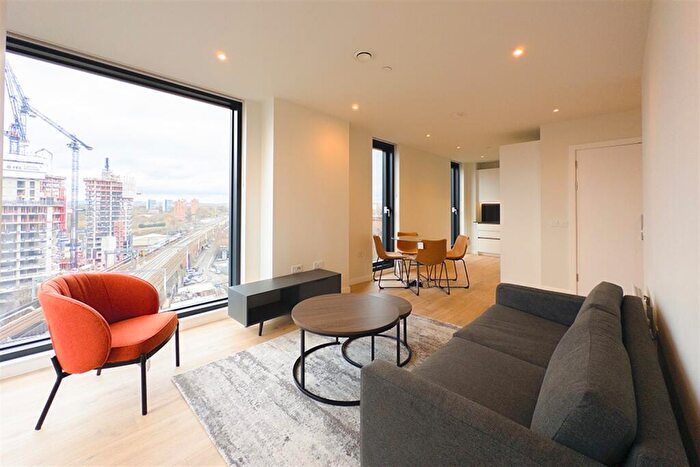 2 Bedroom Apartment To Rent In The Stile, Meadowside, M4