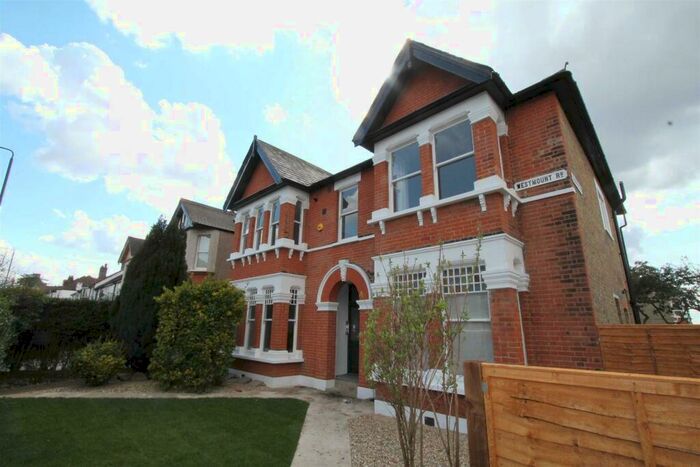 2 Bedroom Flat To Rent In Westmount Road, Eltham, SE9