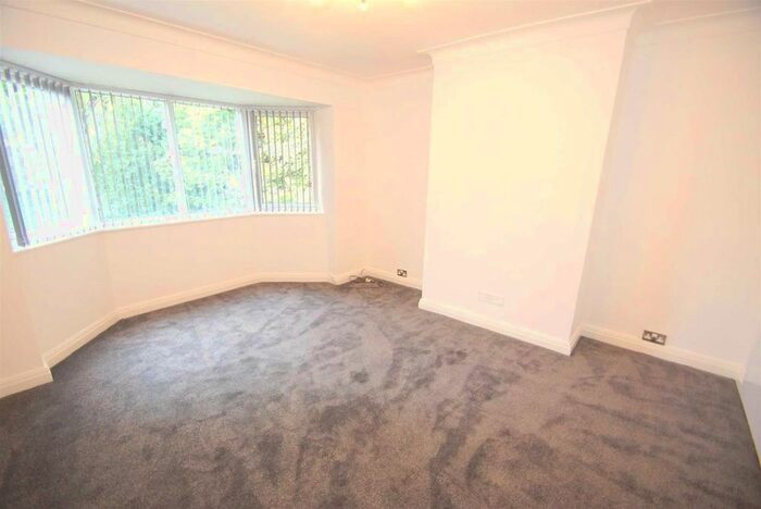 2 Bedroom Flat To Rent In Ivy House, Church Lane Chapel Allerton, Leeds, LS7