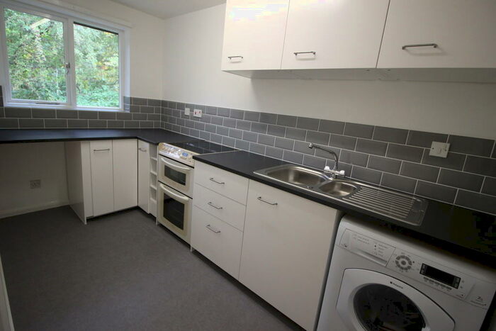 1 Bedroom Apartment To Rent In Gazelle Court, Highwoods, CO4