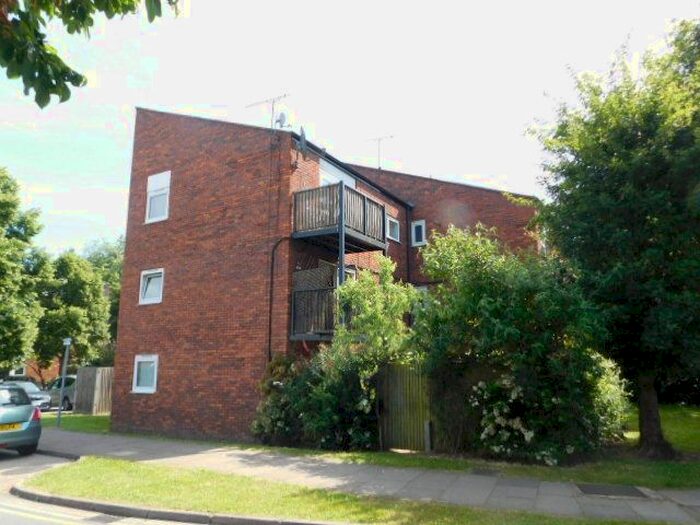 1 Bedroom Flat To Rent In Braybourne Close, Uxbridge, UB8