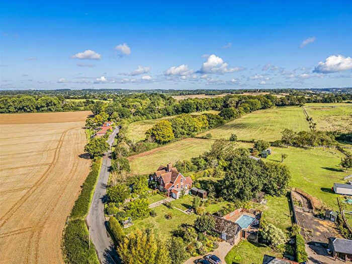 3 Bedroom Semi-Detached House For Sale In Woodmancote, Emsworth, PO10