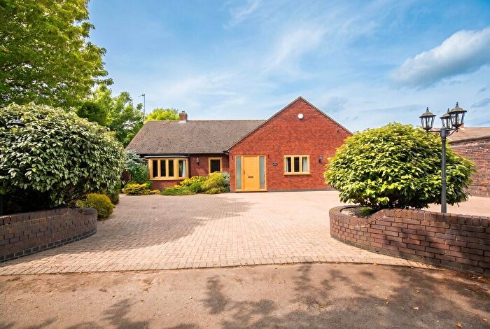 6 Bedroom Detached Bungalow For Sale In Mill Lane, Witherley, CV9