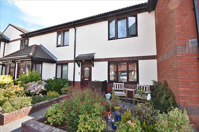 2 Bedroom Flat For Sale In Devonshire Court, Chorley, PR7
