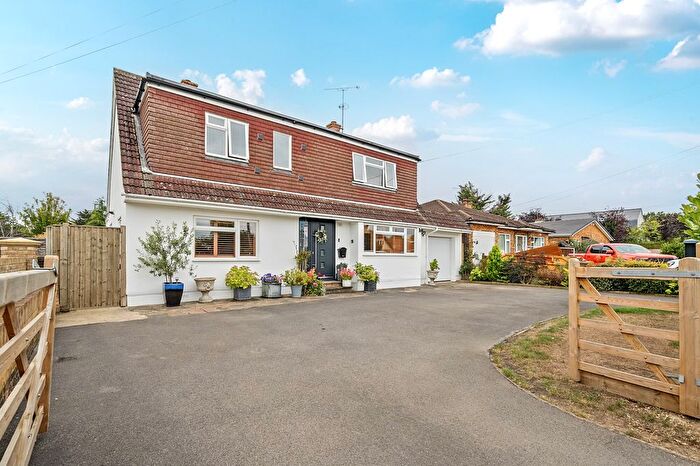 5 Bedroom Detached House For Sale In Park Avenue, Wraysbury, TW19