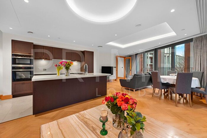 3 Bedroom Flat To Rent In Abell House, John Islip Street, Westminster, SW1P