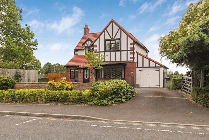3 Bedroom Detached House For Sale In Bath Road, Bitton, Bristol, BS30