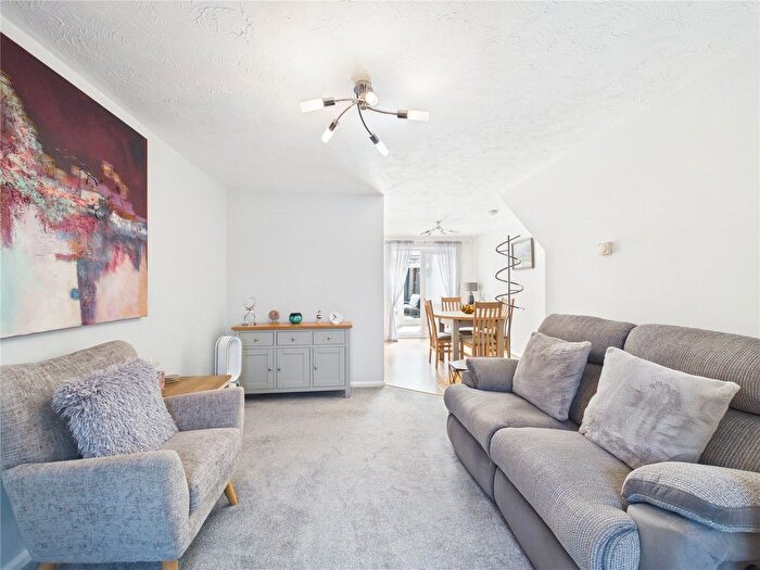 3 Bedroom Semi Detached House For Sale In Burgess Green Close, Bristol, BS4