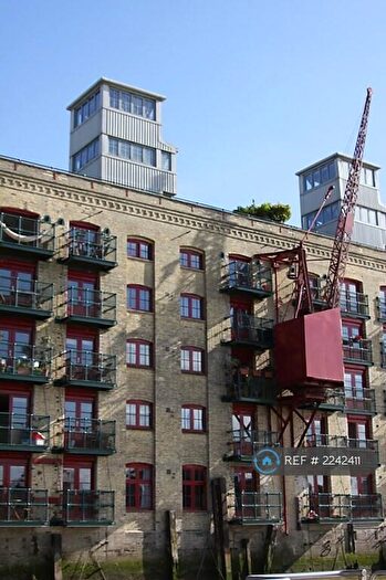 1 Bedroom Flat To Rent In Rotherhithe Street, London, SE16