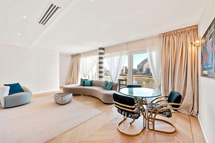 2 Bedroom Flat To Rent In Central Avenue, London, SW6