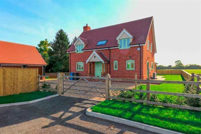 3 Bedroom Detached House To Rent In Three Mile Farm Cottage, Hintlesham, Ipswich, Suffolk, IP8
