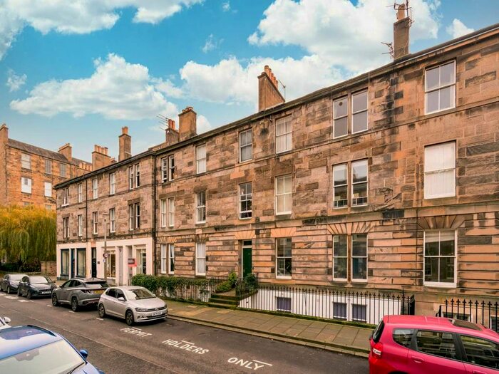 2 Bedroom Flat To Rent In Cumberland Street, Edinbrugh, EH3