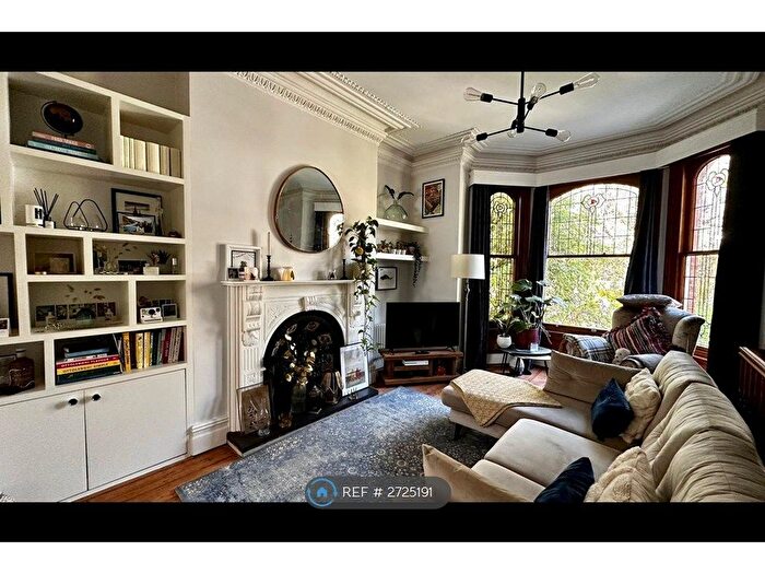 2 Bedroom Flat To Rent In Parsonage Road, Manchester, M20