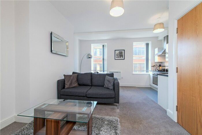 1 Bedroom Flat To Rent In Warple Way, Acton, W3