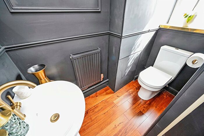 3 Bedroom Detached House For Sale In Hunters Ride, Stafford, ST17