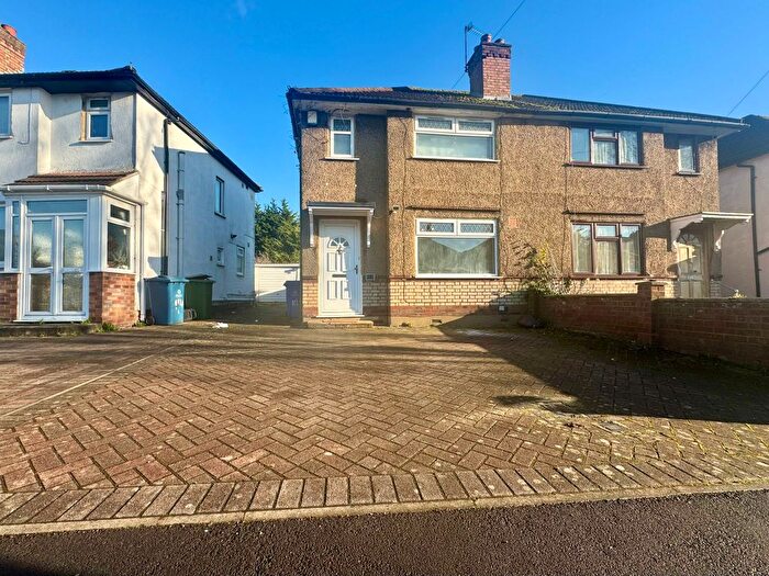 3 Bedroom Semi-Detached House To Rent In Hampden Road, Harrow, HA3