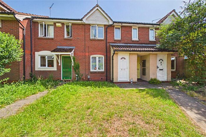 1 Bedroom Terraced House For Sale In Flaxfield Court, Basingstoke, Hampshire, RG21