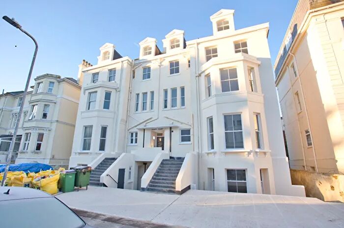 3 Bedroom Flat For Sale In Trinity Gardens, Folkestone, Kent, CT20