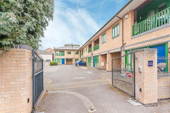 2 Bedroom Apartment To Rent In Cave Street, St Clements, OX4
