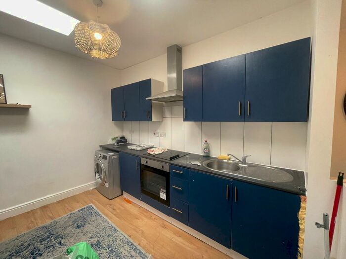 1 Bedroom Flat To Rent In Brixton Road, London, SW9