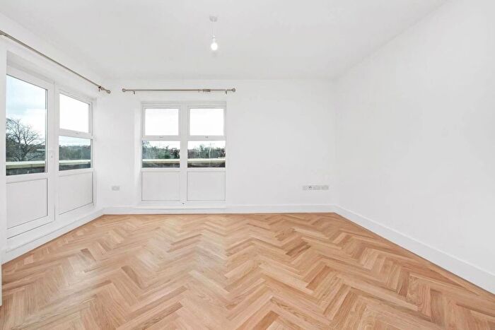 2 Bedroom Flat To Rent In Dulwich Village, London, SE21