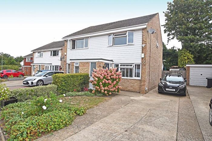 2 Bedroom Semi-Detached House For Sale In Forest Hill, Maidstone, ME15