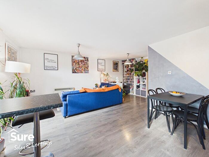 1 Bedroom Apartment To Rent In Double Room In Shared Apartment - Bohemia, Hemel Hempstead, Hertfordshire, HP2