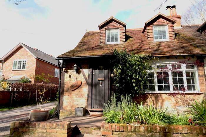 3 Bedroom Semi-Detached House To Rent In Spratts Lane, Ottershaw, KT16