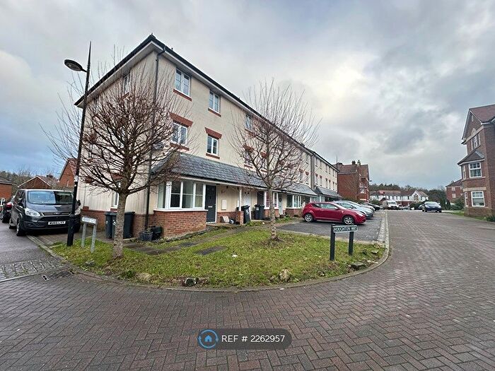 5 Bedroom End Of Terrace House To Rent In Houghton Way, Hellingly, Hailsham, BN27