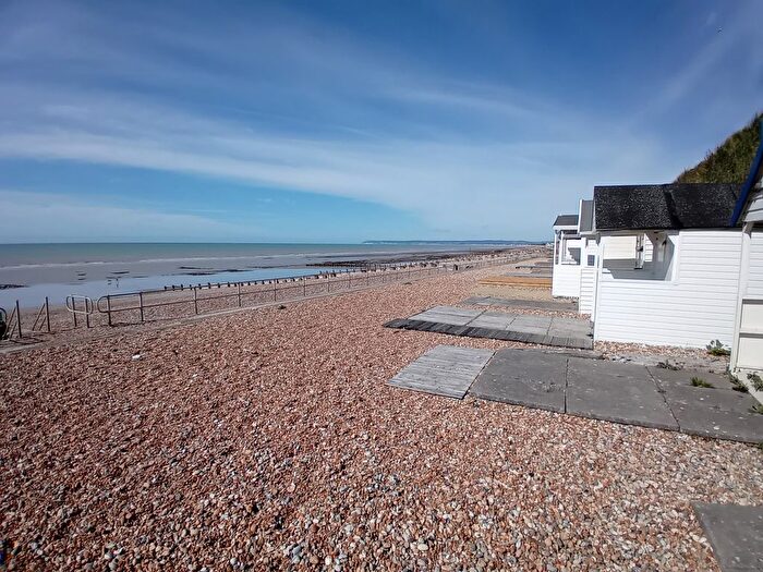 1 Bedroom Chalet For Sale In South Cliff, Bexhill On Sea, TN39