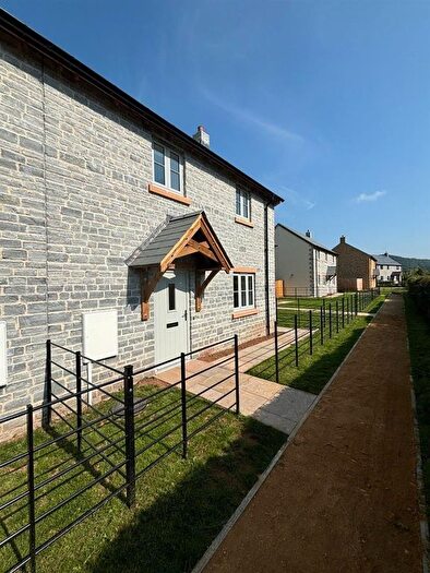 3 Bedroom Semi-Detached House For Sale In Ham Lane, Compton Dundon, Somerton, TA11