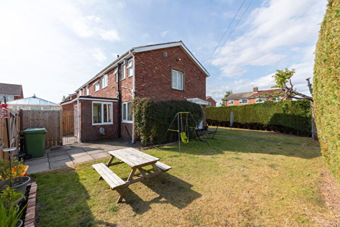 3 Bedroom Semi Detached House For Sale In Glendale Gardens, Choppington, NE62