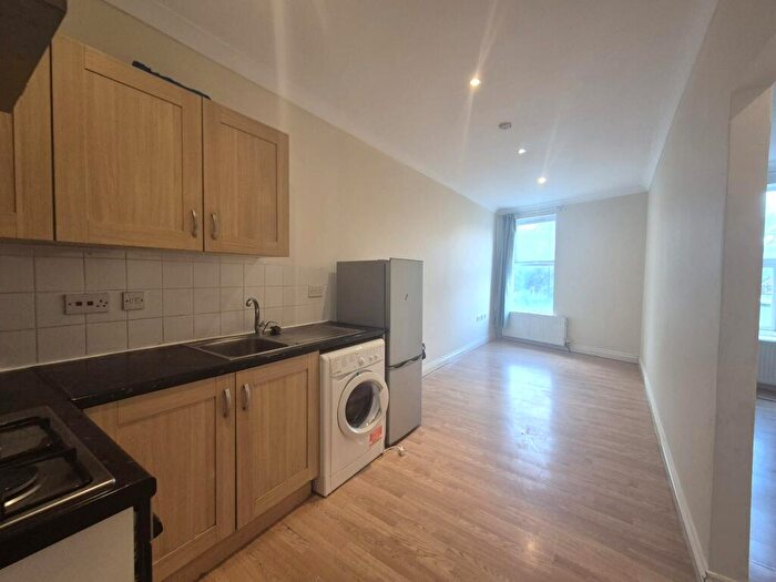 1 Bedroom Apartment To Rent In Brighton Road, C Brighton Road, South Croydon, CR2