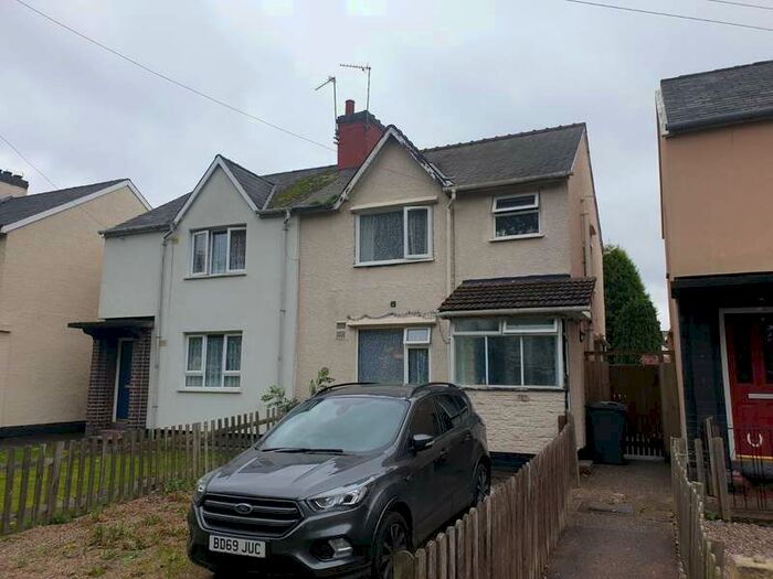 3 Bedroom Semi-Detached House To Rent In Johnson Road, Willenhall, West Midlands, WV12