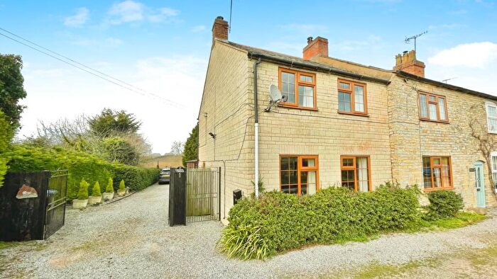 4 Bedroom End Of Terrace House For Sale In Temple Grafton, Alcester, B49