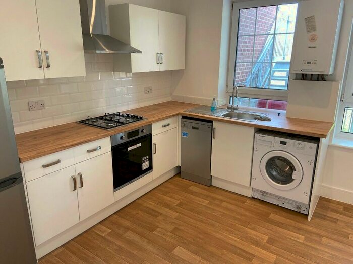 1 Bedroom Flat To Rent In Wapping Lane, London, E1W