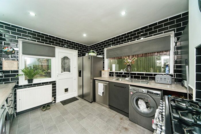 2 Bedroom Detached Bungalow For Sale In Alfray Road, Bexhill-On-Sea, TN40