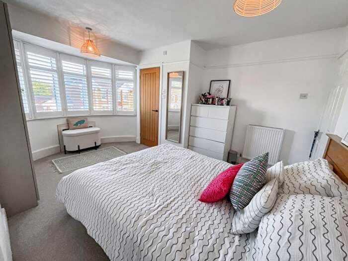 3 Bedroom Semi-Detached House For Sale In Christchurch, BH23